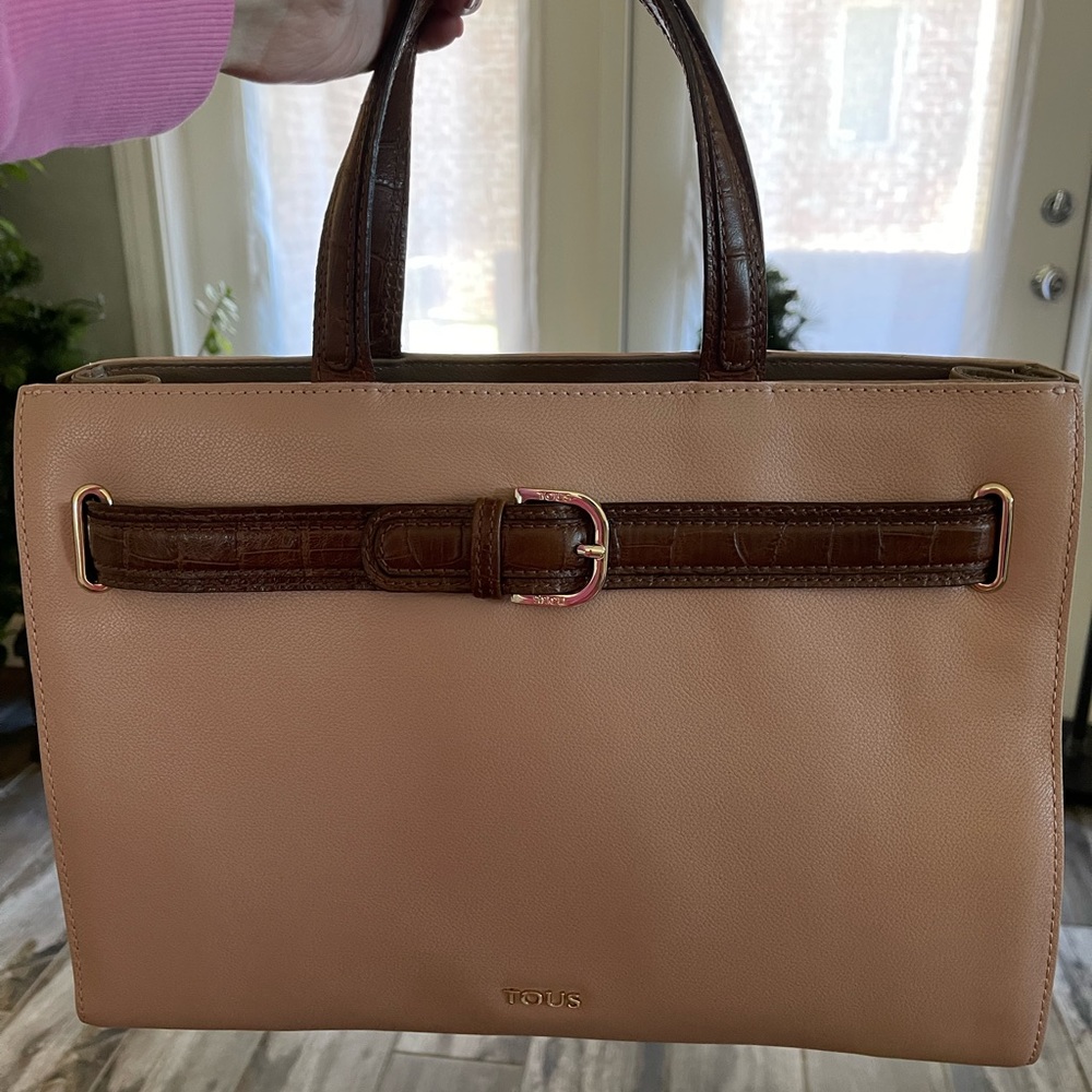 LAST DAYS BEFORE BREAK!! NEW Tous handbag.